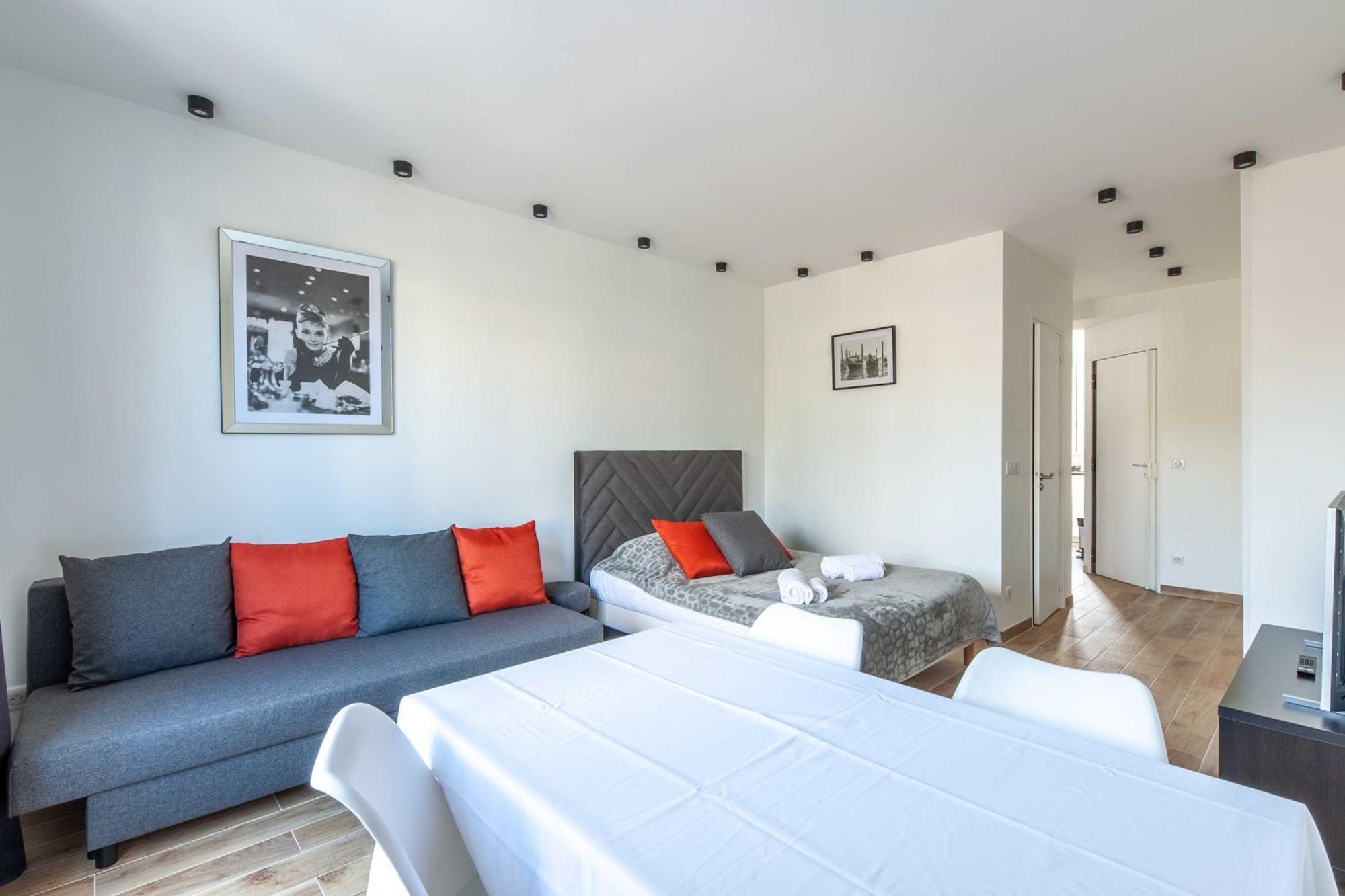 Studio Sleeps 4 With Terrace, 500M Place Morny Довіль Екстер'єр фото